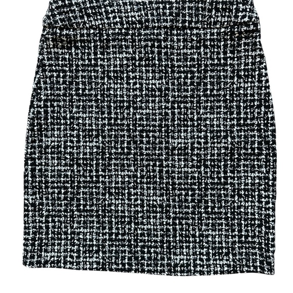 Stretch mini pencil skirt - Picture 2 of 4